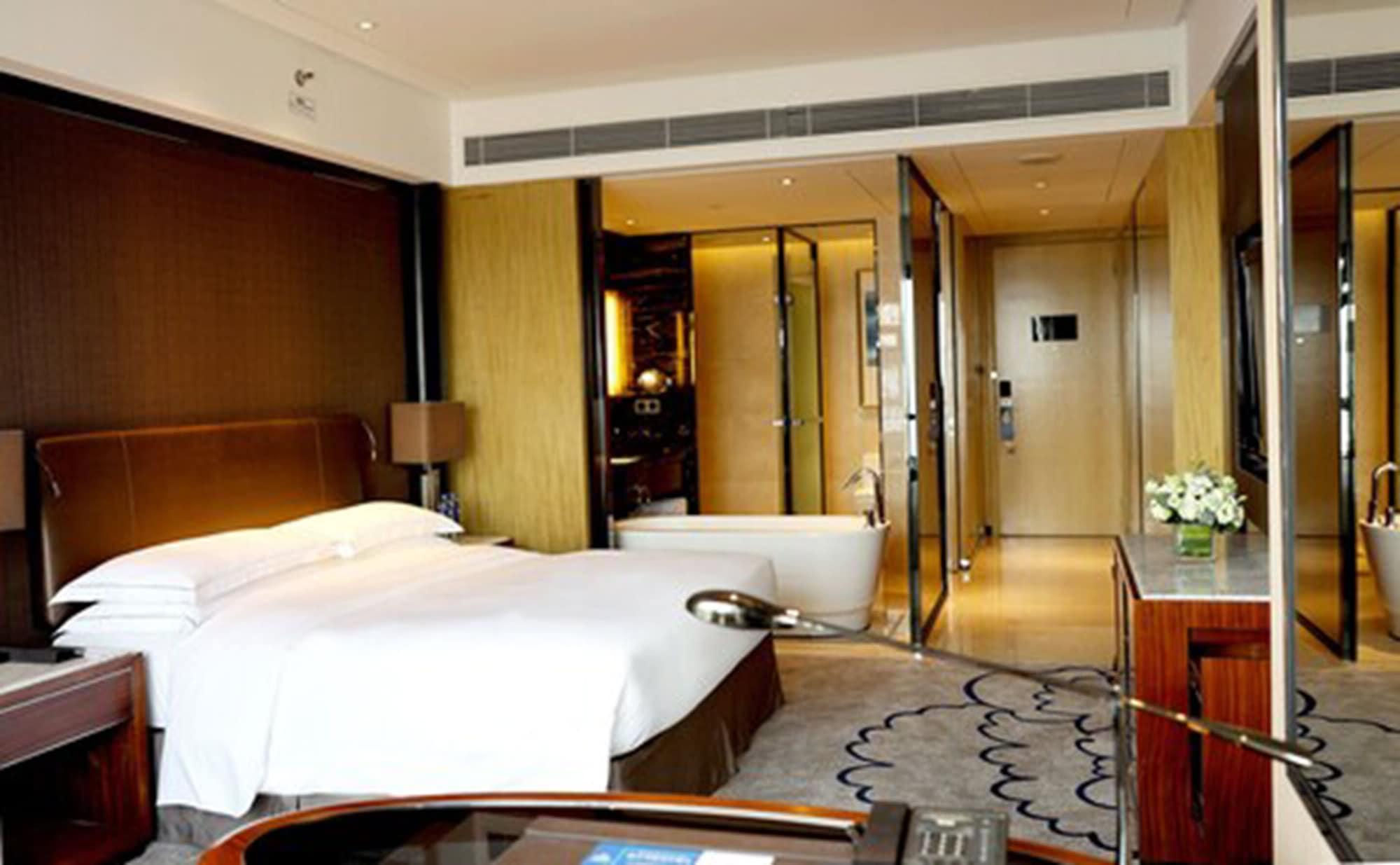 Hilton Zhongshan Downtown Esterno foto