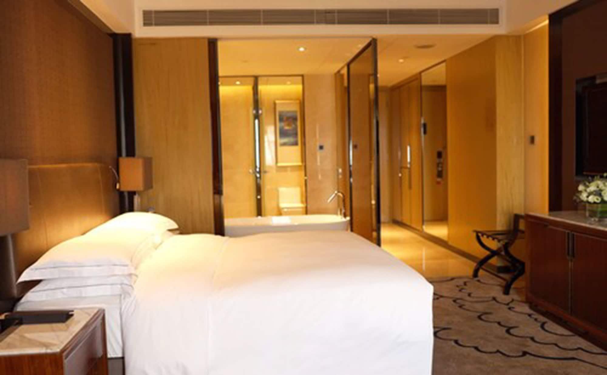 Hilton Zhongshan Downtown Esterno foto