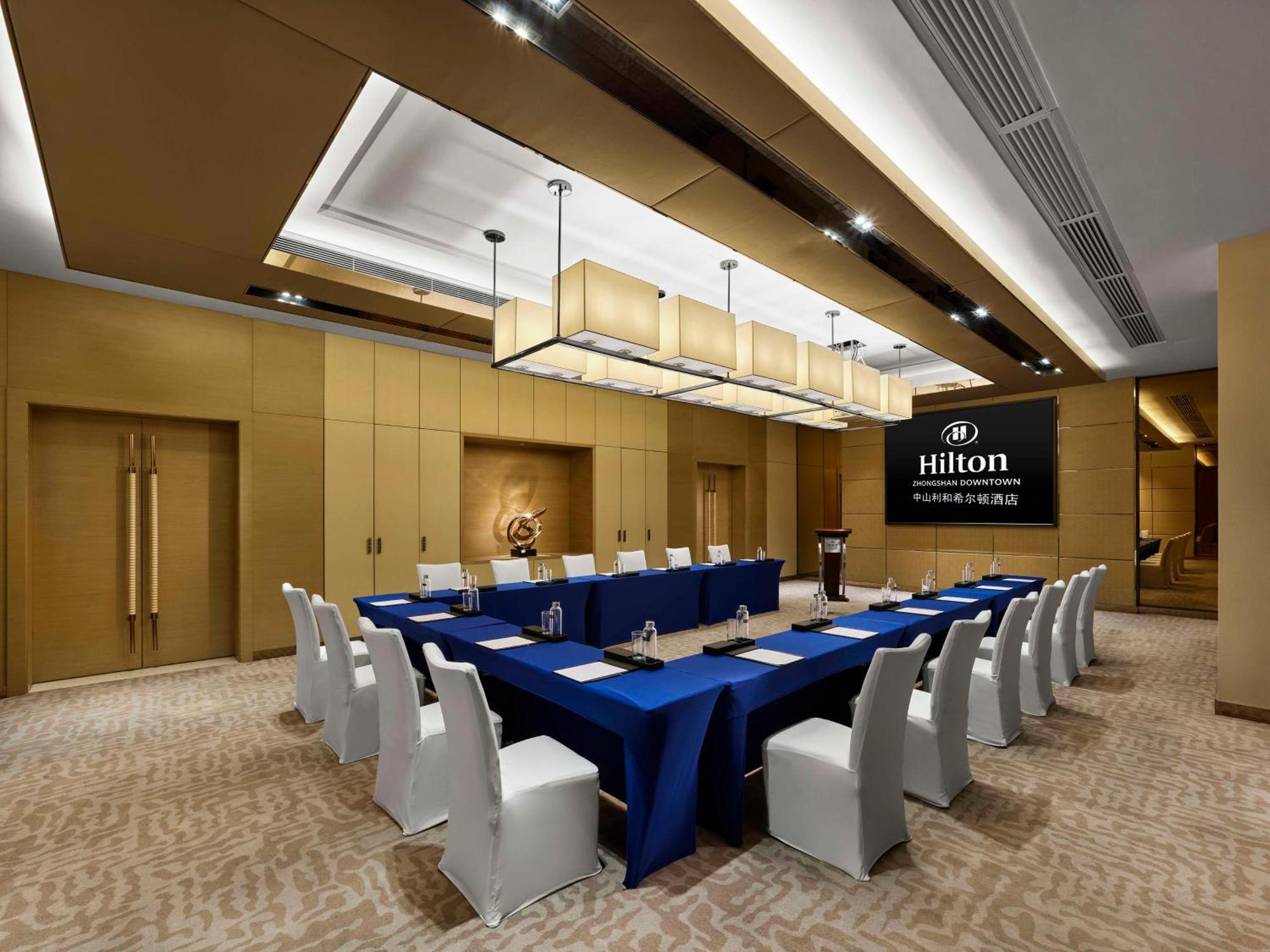 Hilton Zhongshan Downtown Esterno foto